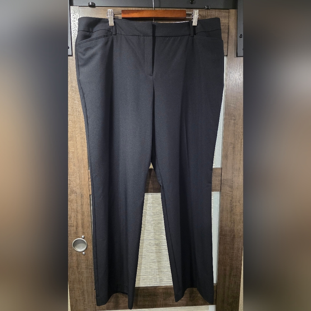 Liz Claiborne Black Textured Pants